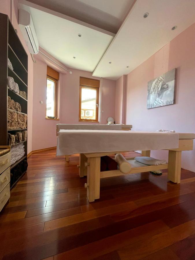 Freya Spa Apartments Ni Buitenkant foto