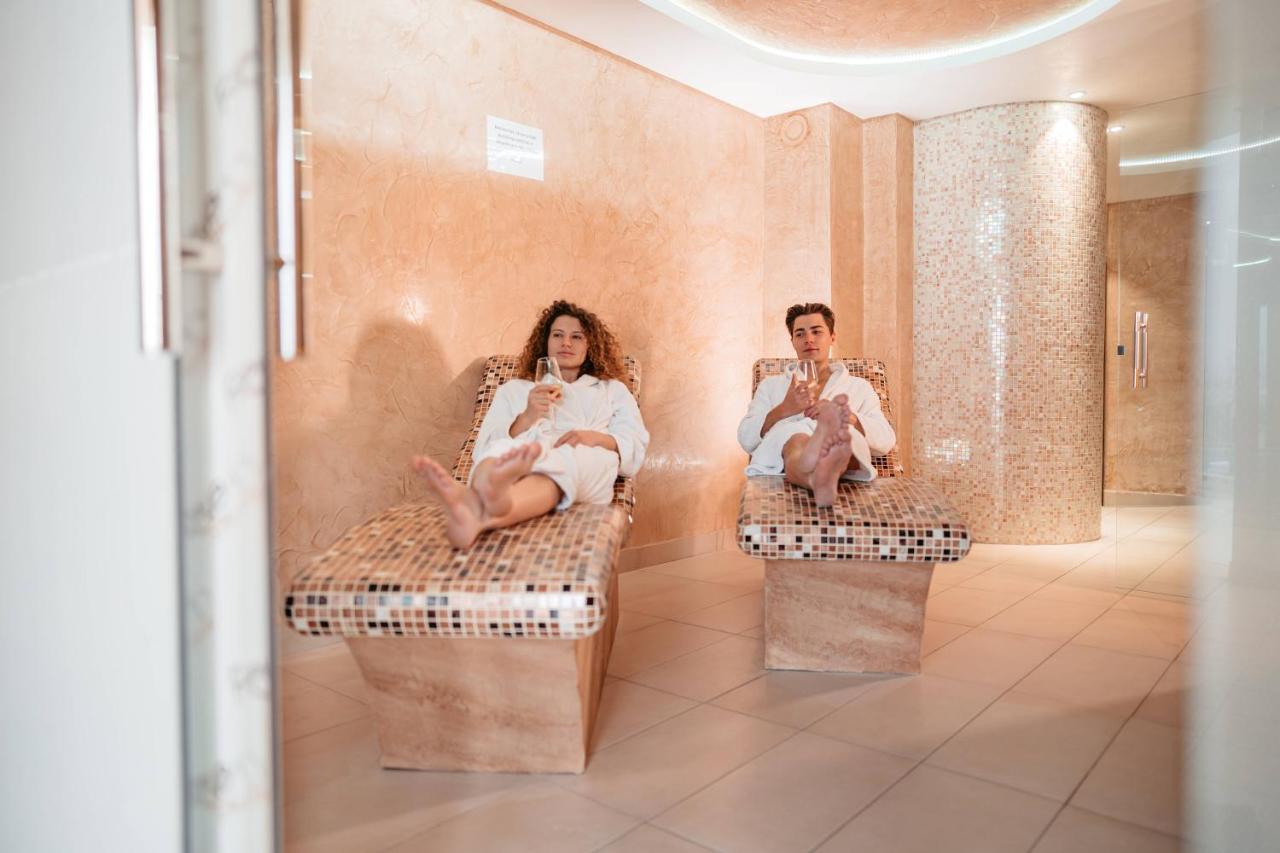 Freya Spa Apartments Ni Buitenkant foto