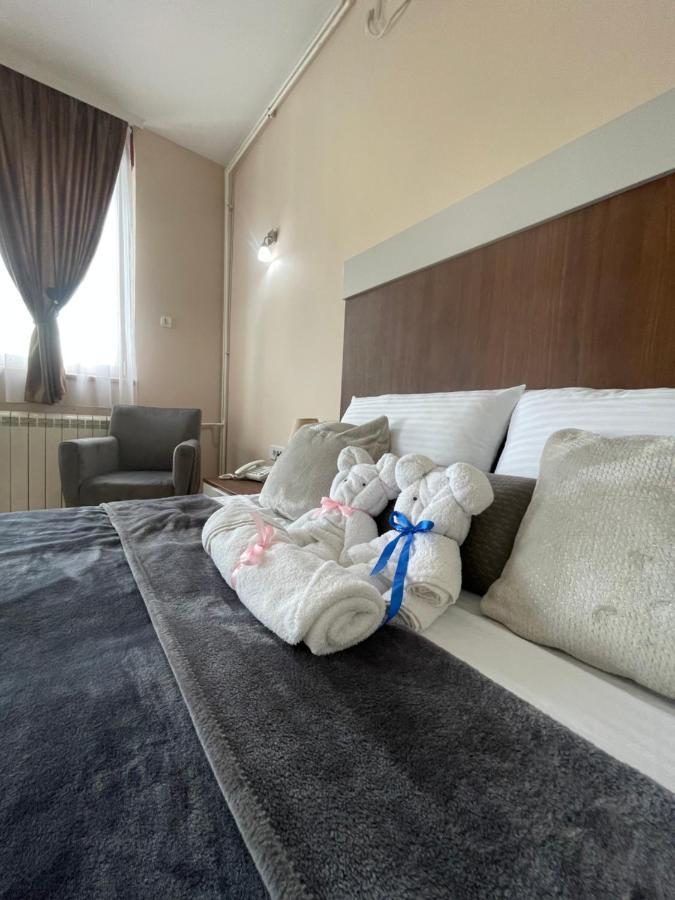 Freya Spa Apartments Ni Buitenkant foto